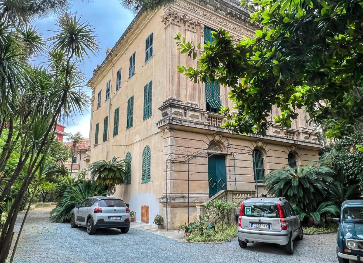 Appartamenti In Villa Del '900 Varazze Exterior foto