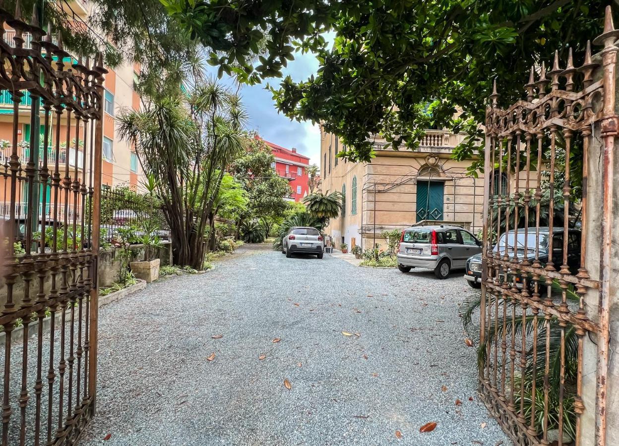 Appartamenti In Villa Del '900 Varazze Exterior foto